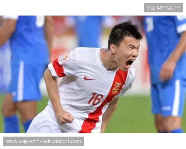 足球的诗篇：巨星们书写的传奇篇章，足球 诗